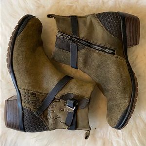 Keen Morrison Caper Boots